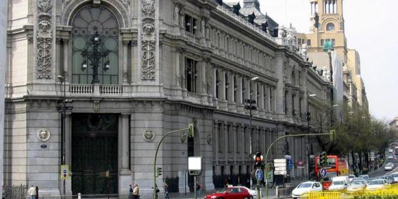 El Banco de España pide un Gobierno “estable” que ajuste el déficit. El Banco de España pide un Gobierno “estable” que ajuste el déficit.