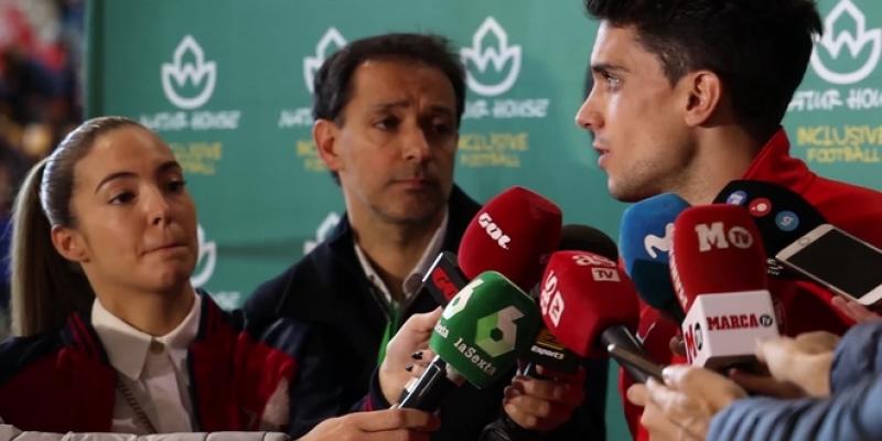 Bartra fútbol inclusivo Marc Bartra y Luis Rubiales cierran la campaña de BlindGoal