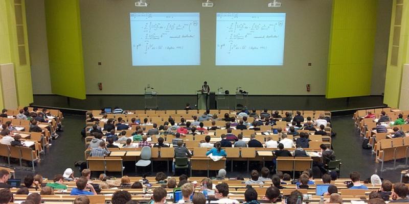 Un millón de becas bloqueadas en muestra del rechazo a seguir manteniendo el sistema educativo de Wert Becas