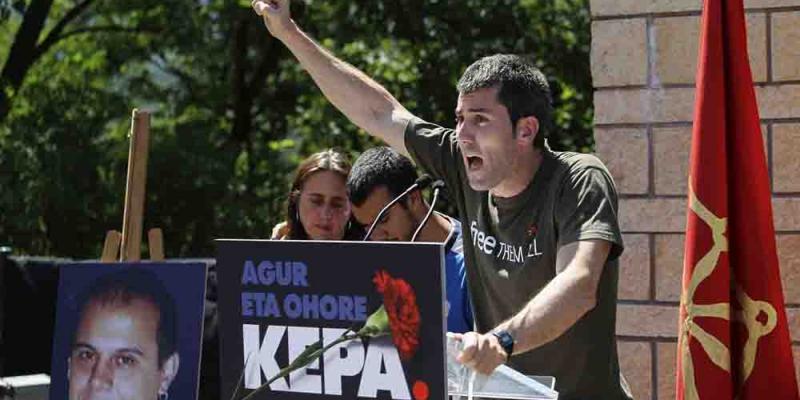 CUP / La Voz de Galicia La CUP rechaza el turismo internacional que viene a "beber sangría"