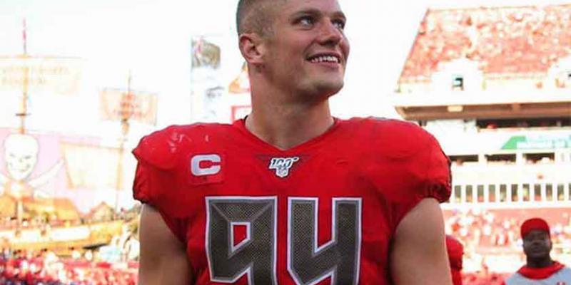 Carl Nassib / La Vanguardia Carl Nassib es el primer jugador de la NFL que se declara homosexual