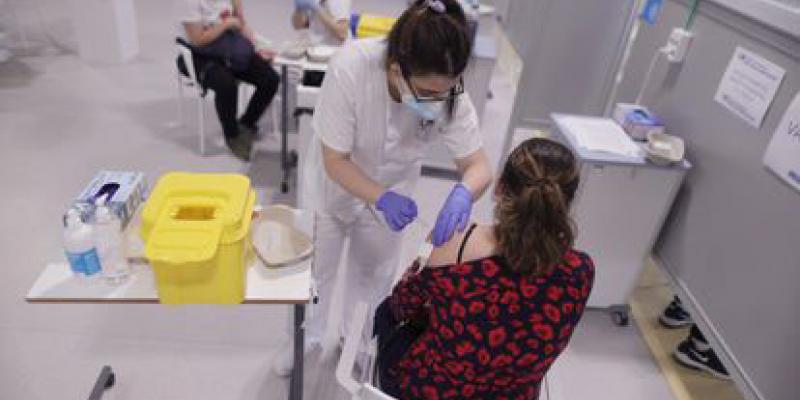 Covid / El País Los datos de Covid disminuyen en España respecto a la semana anterior