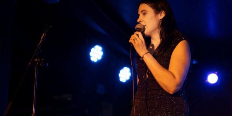 Loly Ayuma, artista de Jazz Discapacidad visual grave Festival Musical