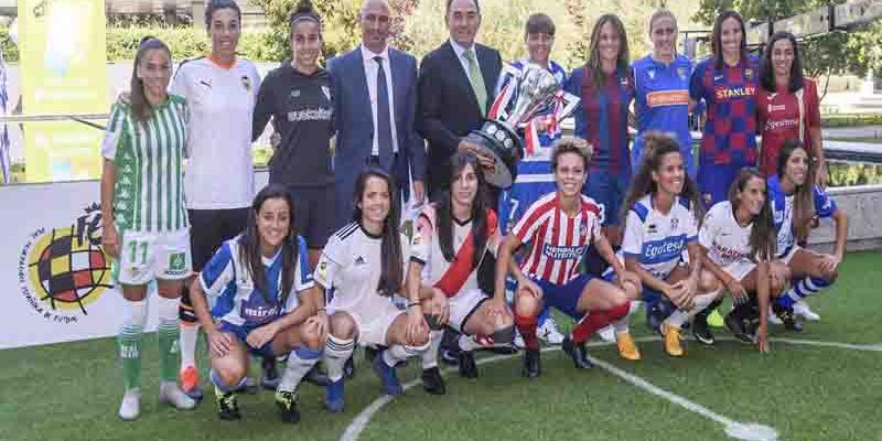 Fútbol femenino / AS El fútbol femenino será considerado profesional