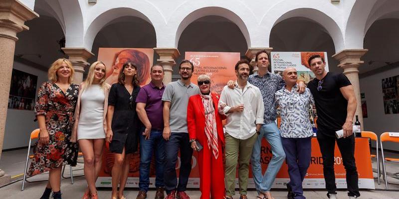 Mérida rinde vasallaje a Concha Velasco, que anuncia que no volverá.
Festival de Mérida