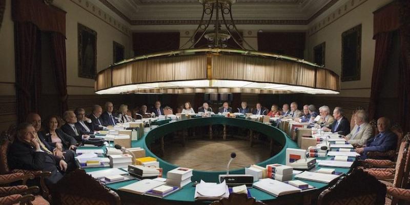 La RAE pide quitar “disminuidos” de la Constitución y llamarles “discapacitados”. La RAE pide quitar “disminuidos” de la Constitución y llamarles “discapacitados”.