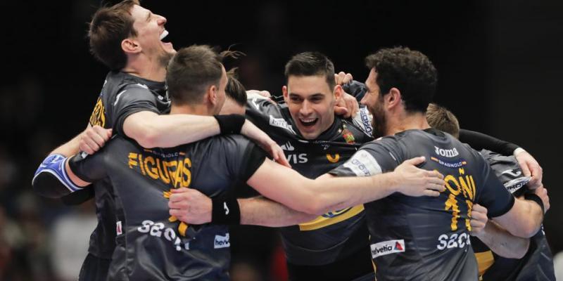 Hispanos a semis Los Hispanos derrotan a Bielorrusia y se clasifican matemáticamente para semis