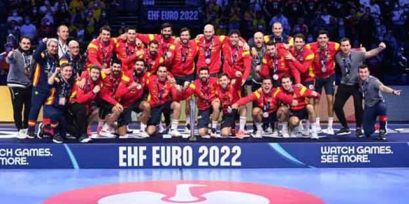 Los Hispanos son de plata en el último segundo