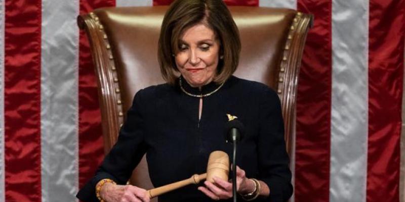 La presidenta de la Cámara de Representantes de EE UU, la demócrata Nancy Pelosi, durante la votación sobre el 'impeachment' contra Donald Trump. (JIM LO SCALZO / EFE) La presidenta de la Cámara de Representantes de EE UU, la demócrata Nancy Pelosi, durante la votación sobre el 'impeachment' contra Donald Trump. (JIM LO SCALZO / EFE)