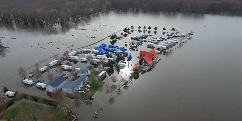 Cientos de soldados de las Fuerzas Armadas canadienses ya se están desplegando para ayudar a las miles de personas afectadas por las inundaciones en todo Quebec. Inundaciones Quebec