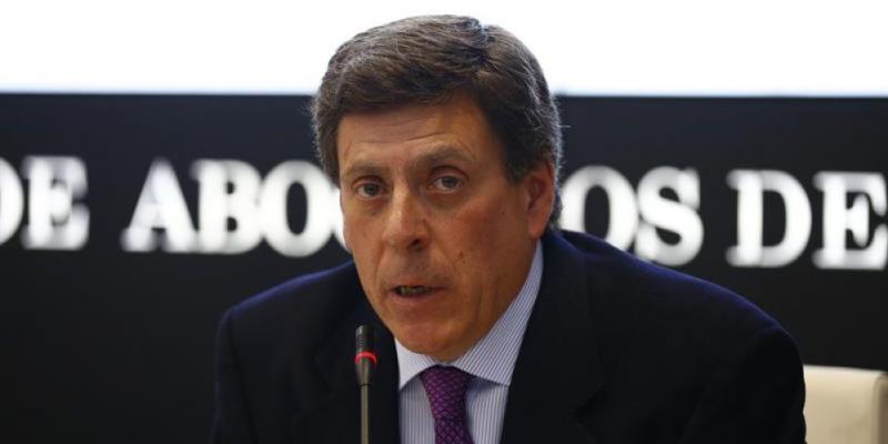 El padre de Diana Quer, Juan Carlos Quer, ha sido detenido acusado de golpear e intentar atropellar a la madre de la joven asesinada en A Pobra do Caramiñal.
Juan Carlos Quer
