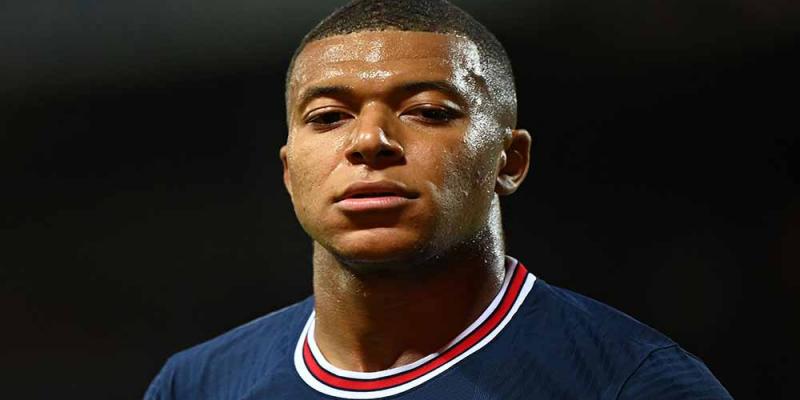 Kylian Mbappé / El Mundo Kylian Mbappé no ha llegado al Real Madrid durante el mercado de verano