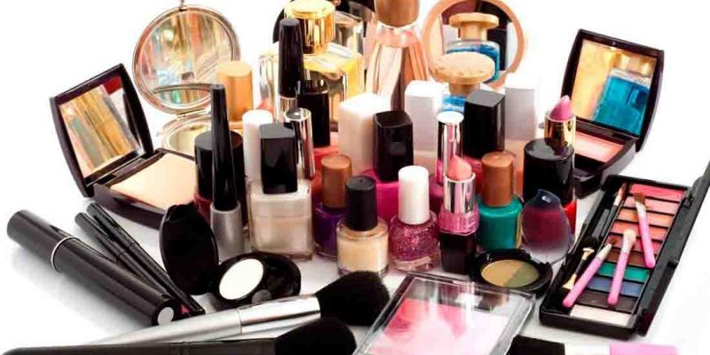 La Tienda de los cosméticos / Vital Makeup La Tienda de los Cosméticos es todo un fenómeno en Internet