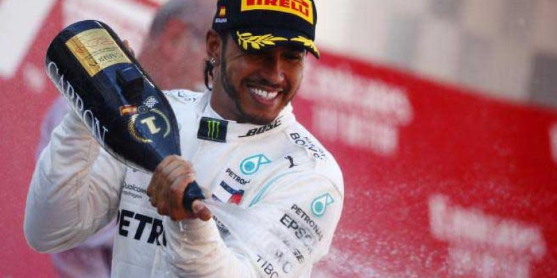 Lewis Hamilton pretende acabar con el racismo en el automovilismo