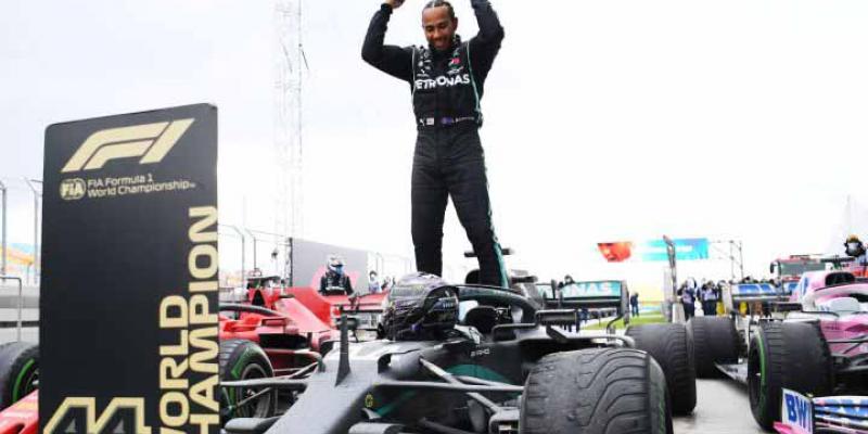 Lewis Hamilton consigue igualar a Michael Schumacher 