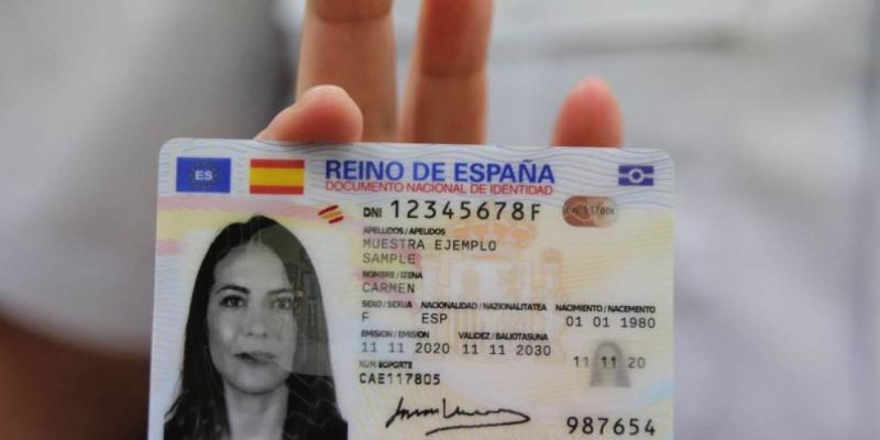 Debate entorno a los datos del DNI - El Diario Vasco El nuevo DNI europeo