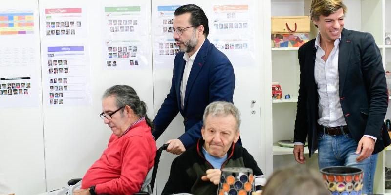 La Comunidad propone una nueva deducción destinada a familias con mayores de 65 años a su cargo o con discapacidad.