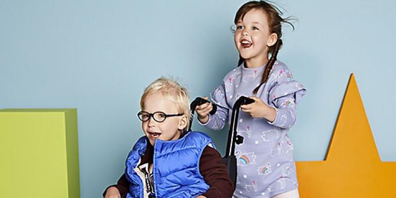 Marks & Spencer, niños en silla de ruedas