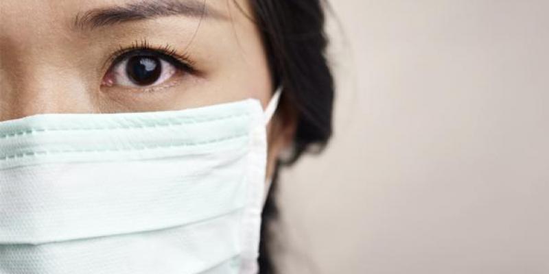 Ojos Covid-19 /El Comercio Primer plano de una persona con mascarilla donde su ojo derecho cobra especial relevancia