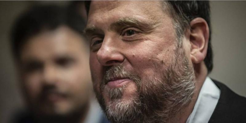 Oriol Junqueras, tras reclamar sus credenciales como diputado en el Congreso de los Diputados. BERNAT ARMANGUE (AP) Oriol Junqueras, tras reclamar sus credenciales como diputado en el Congreso de los Diputados. BERNAT ARMANGUE (AP)