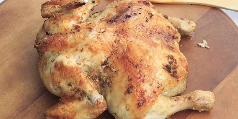 La carne de esta ave puede estropearse por diversas circunstancias, llegando a ocasionarnos problemas de seguridad alimentaria. Pollo
