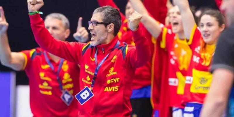 Prades / RFEBM (JL Recio) José Ignacio Prades toma el relevo de Carlos Viver en las Guerreras
