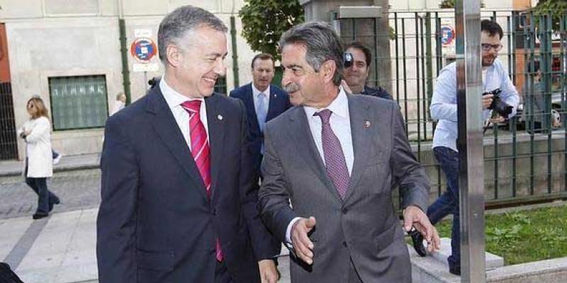 Revilla / El Diario Montañés Revilla y Urkullu pactan la movilidad entre comunidades desde el lunes 15