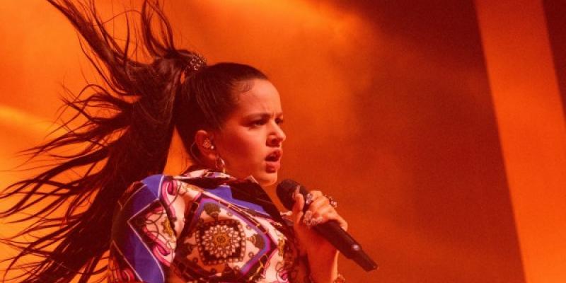 La cantante Rosalía ofreció este lunes el primero de sus dos conciertos en el Webster Hall de Nueva York, al que llega después de participar en los premios Billboard en Las Vegas y en Coachella. Rosalía Webster Hall de Manhattan