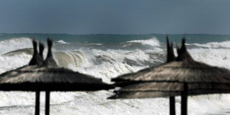 Las lluvias torrenciales dejan cerca de 200 l/m2 en seis horas en Alicante.
Temporal