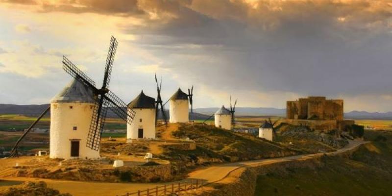 Molinos de viento en Consuegra, ruta de El Quijote 
