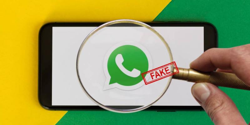 WhatsApp presenta una nueva función para evitar los bulos y las noticias falsas. WhatsApp lanza una nueva función para evitar los bulos.