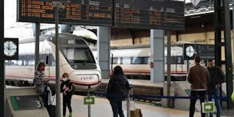 Imagen de una estación de Renfe/Hostelería Salamanca Ya puedes solicitar los abonos gratuitos de Renfe
