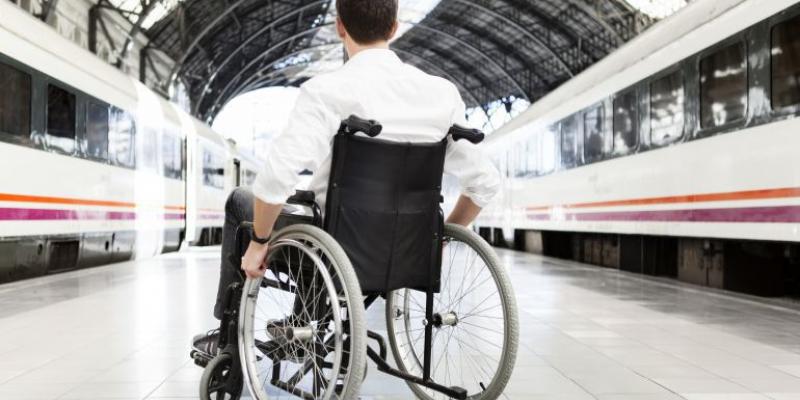 Acccesibilidad trenes El CERMI pedirá al Ministerio de Transportes, Movilidad y Agenda Urbana más accesibilidad en los trenes