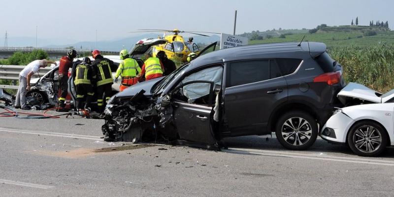 El alcohol y las drogas protagonizaron el 43,4% de las muertes en las carreteras de España en 2018. accidentes
