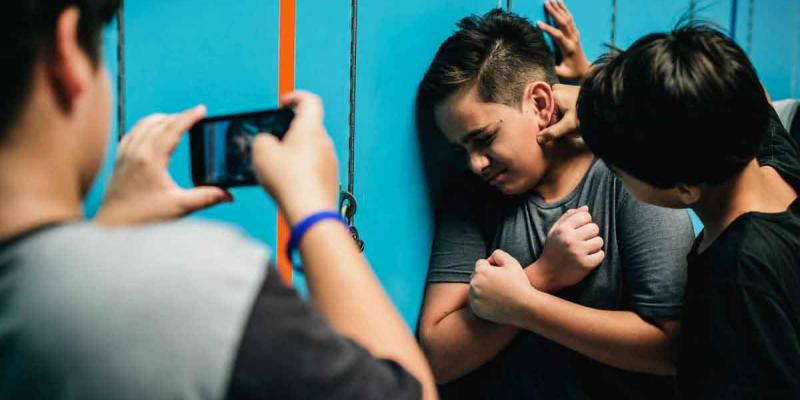 El acoso escolar por redes sociales es la forma más numerosa de maltrato entre niños