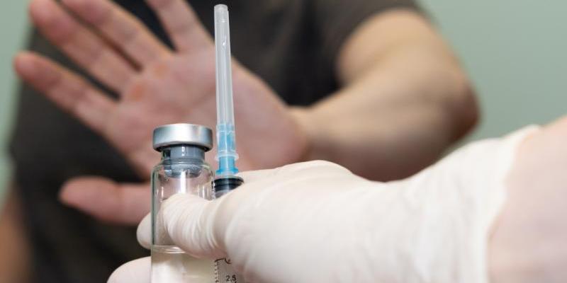 Los antivacunas Activistas antivacunas