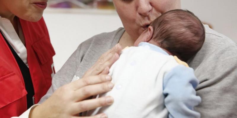 Familias adoptivas demandan atención temprana para abordar los trastornos de apego de los menores. Familias adoptivas demandan atención temprana para abordar los trastornos de apego de los menores.