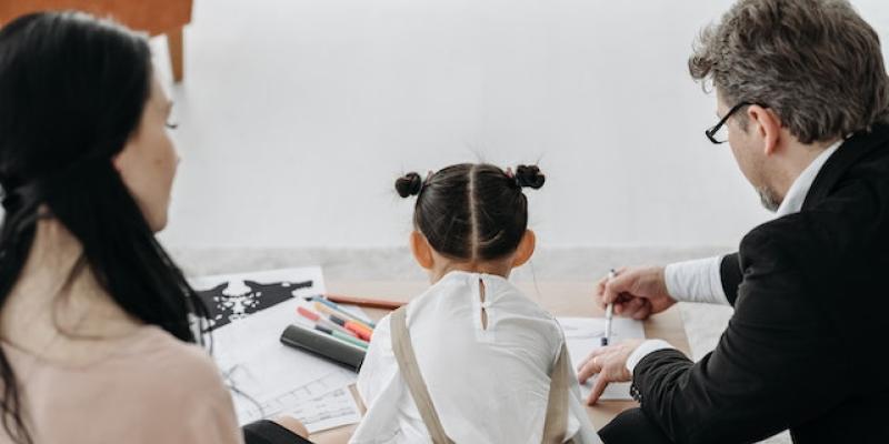 Las adopciones pueden ser largas - Pexels Las adopciones en España