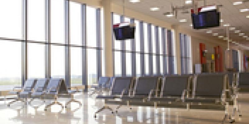 Imagen de un aeropuerto/envatoelements Los aeropuertos deben ser accesibles