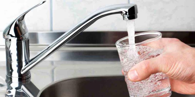 agua / Eroski Consumer ¿Cuál es el mejor agua de grifo de España?