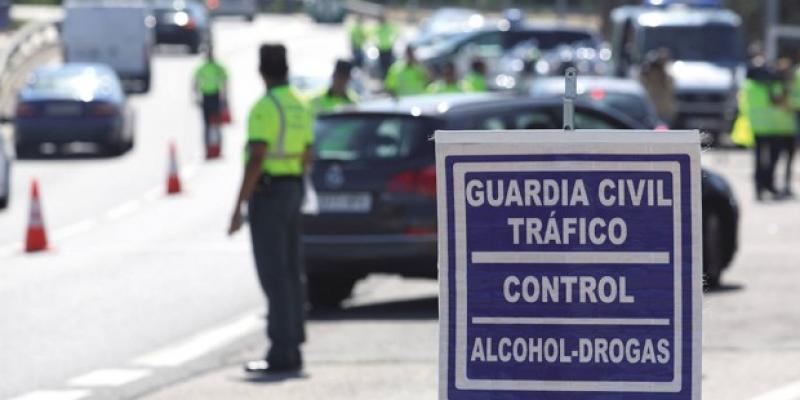 Más de 450 conductores son detectados cada día tras consumir alcohol y drogas
