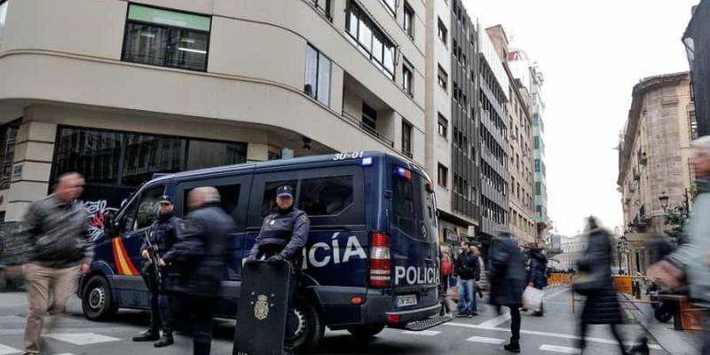 Imagen de la Policía Nacional en las calles/Agencia EFE Refuerzan el nivel antiterrorista en España a 4