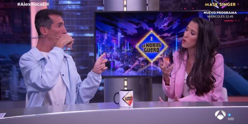 Álex Roca en su entrevista en el 'Hormiguero' Álex Roca junto a su mujer