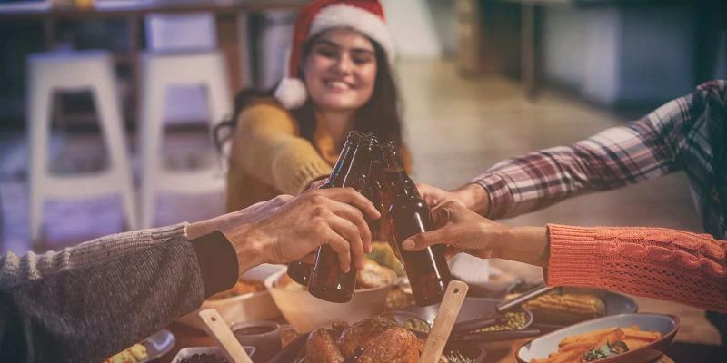 Reunión de amigos en Navidad