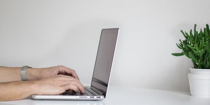 Imágenes sobre Internet en Pixabay Ordenador portátil