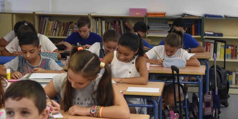 Los alumnos españoles de Primaria empeoran en Ciencias y Matemáticas y siguen por debajo de la media de la OCDE Los alumnos españoles de Primaria empeoran en Ciencias y Matemáticas