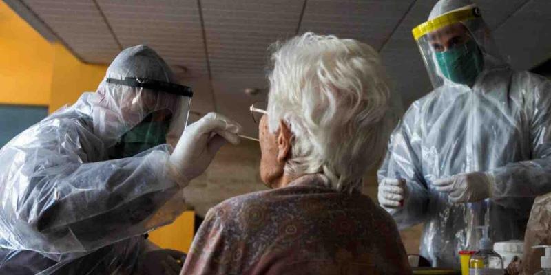 Expertos piden reevaluar el sistema sanitario de los mayores tras el coronavirus. Expertos piden redefinir el sistema sanitario tras el coronavirus para proteger a los ancianos.