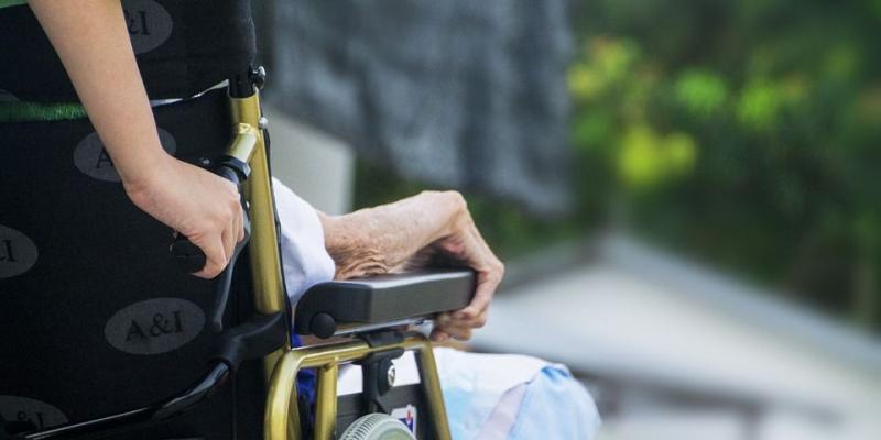 Residencias de ancianos a debate. ancianos