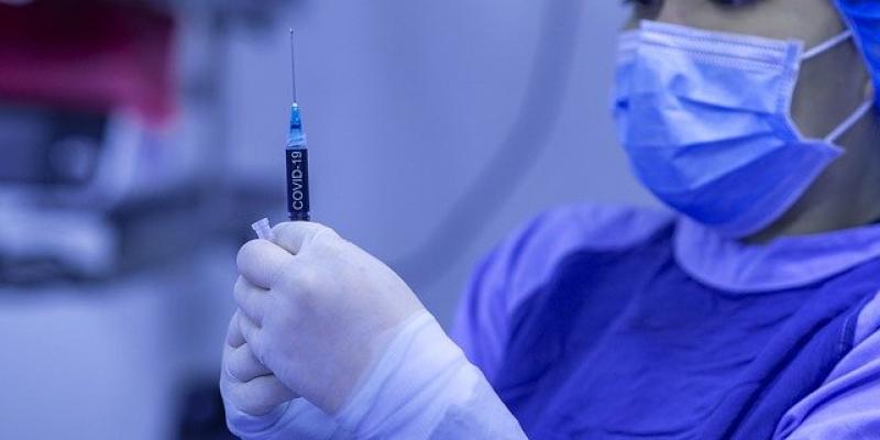 El sector sanitario ha estado siempre en primera línea de peligro Enfermera/Pixabay
