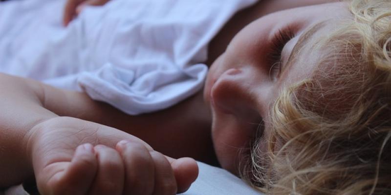 Apnea del sueño / Pixabay Bebé durmiendo